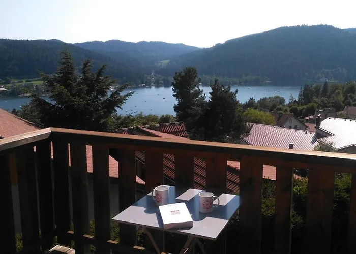 Appartement balcon Vue lac